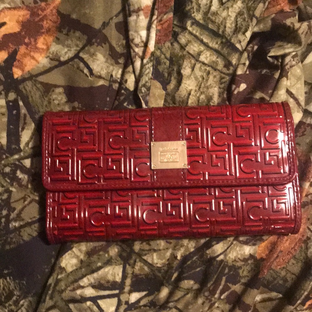 Red wallet